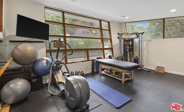 3600 Mandeville Canyon Road, Los Angeles, CA 90049