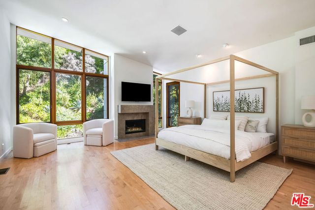 3600 Mandeville Canyon Road, Los Angeles, CA 90049