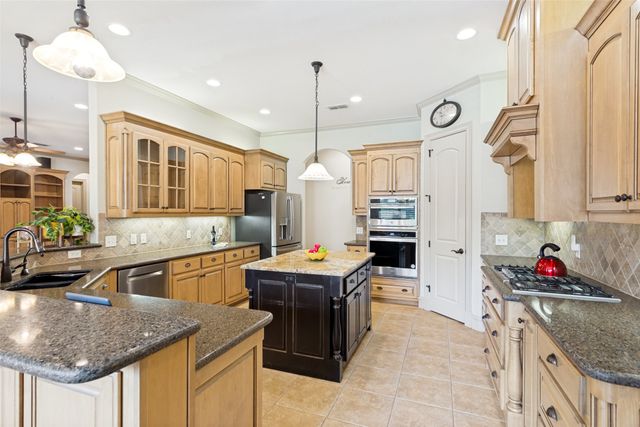 145 Country Vista Circle, Burleson, TX 76028