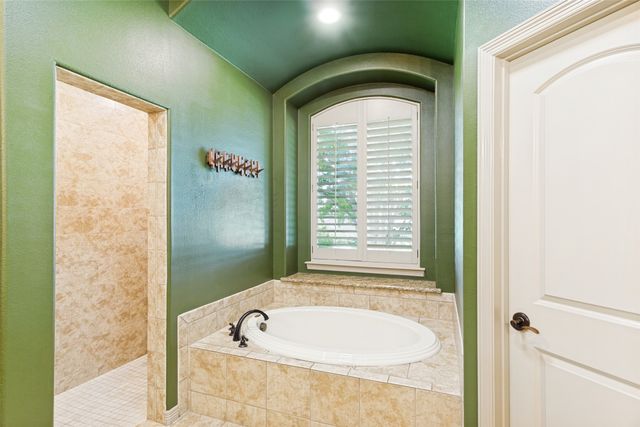 145 Country Vista Circle, Burleson, TX 76028
