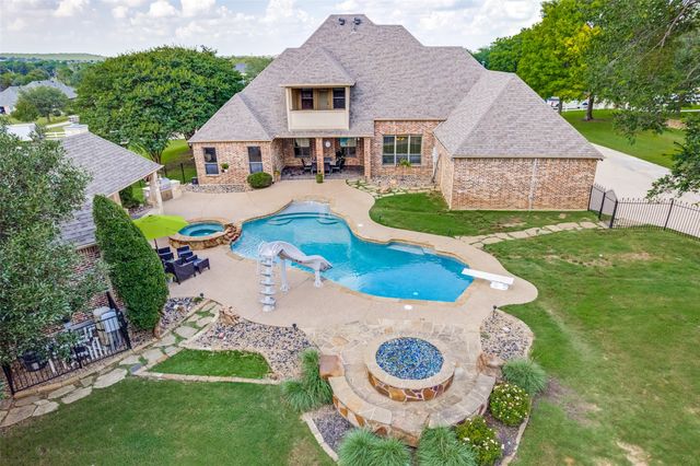 145 Country Vista Circle, Burleson, TX 76028