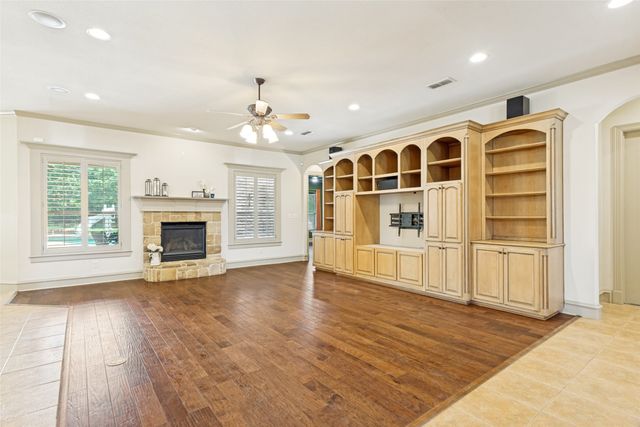 145 Country Vista Circle, Burleson, TX 76028