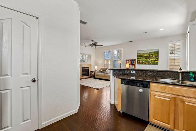 9196 Cortina Cir, Roseville, CA 95678