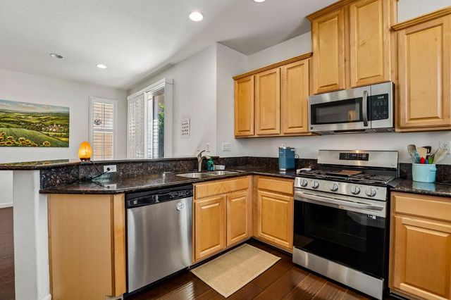 9196 Cortina Cir, Roseville, CA 95678