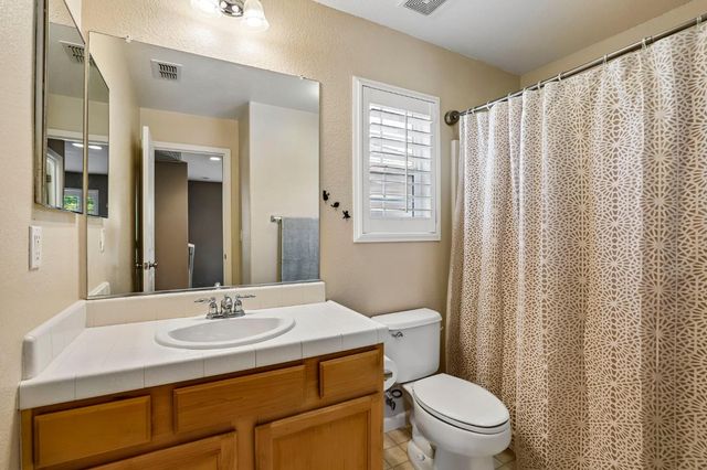 9196 Cortina Cir, Roseville, CA 95678