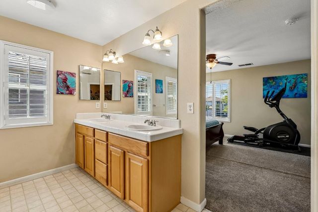 9196 Cortina Cir, Roseville, CA 95678