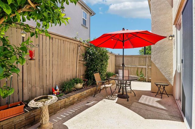 9196 Cortina Cir, Roseville, CA 95678