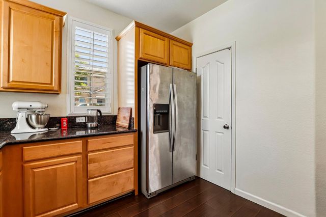 9196 Cortina Cir, Roseville, CA 95678