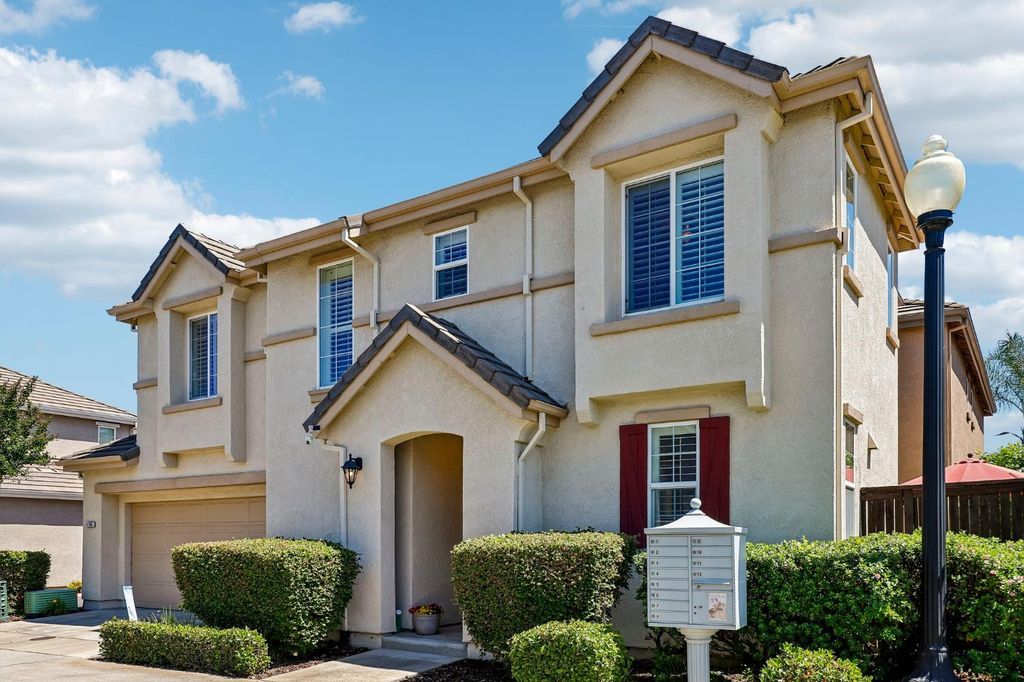 9196 Cortina Cir, Roseville, CA 95678