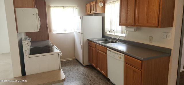 201 S Christmas Hill Road, Titusville, FL 32796