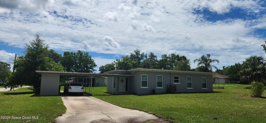 201 S Christmas Hill Road, Titusville, FL 32796
