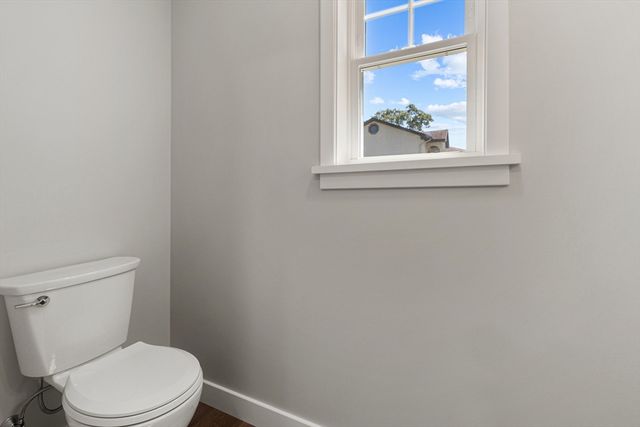 961 Wood St, Fall River, MA 02721