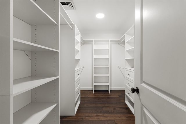 961 Wood St, Fall River, MA 02721