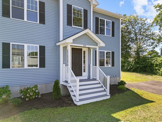 961 Wood St, Fall River, MA 02721