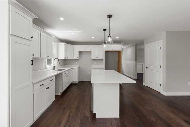 961 Wood St, Fall River, MA 02721