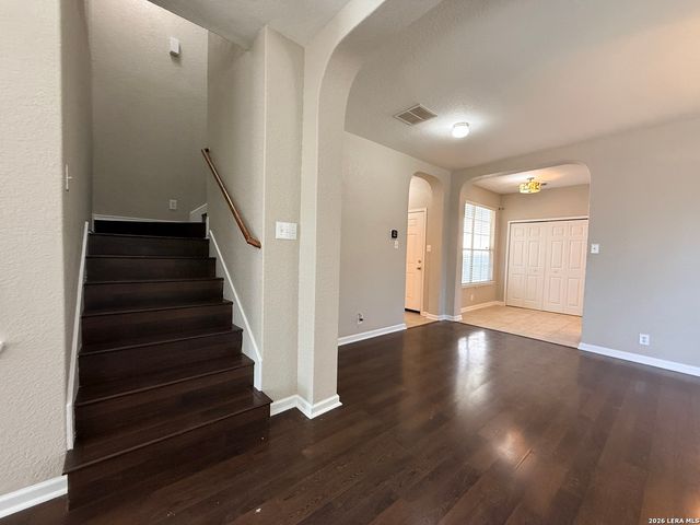 6926 Abbey, San Antonio, TX 78249