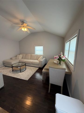 79 Radcliffe Road 2, Island Park, NY 11558