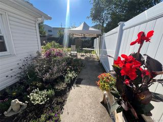 79 Radcliffe Road 2, Island Park, NY 11558
