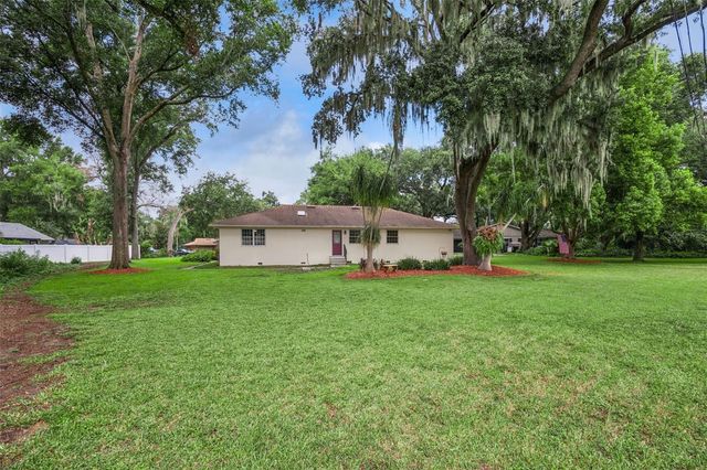 480 LAKE FOREST CIRCLE, Mount Dora, FL 32757