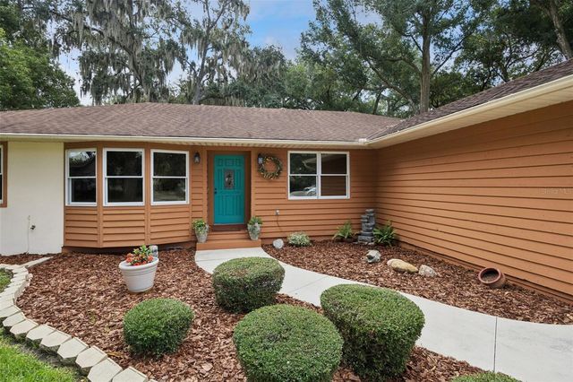 480 LAKE FOREST CIRCLE, Mount Dora, FL 32757