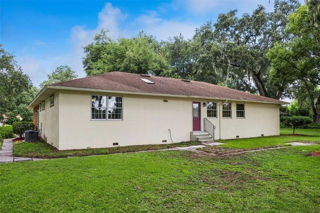 480 LAKE FOREST CIRCLE, Mount Dora, FL 32757