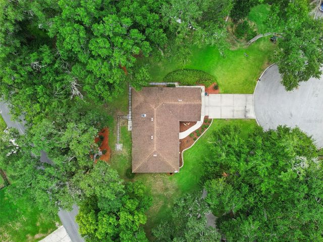 480 LAKE FOREST CIRCLE, Mount Dora, FL 32757