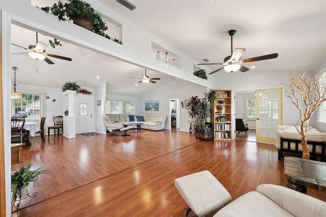 480 LAKE FOREST CIRCLE, Mount Dora, FL 32757