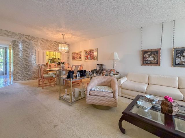 3930 Inverrary Boulevard 304-d, Lauderhill, FL 33319