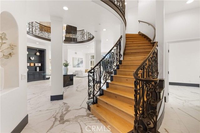 9 Rue Delacroix, Laguna Hills, CA 92679