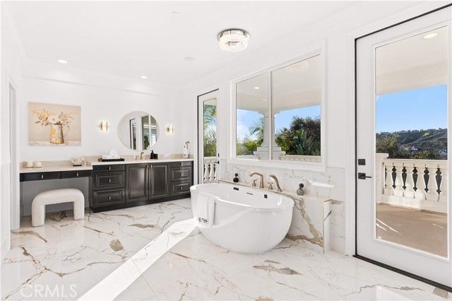 9 Rue Delacroix, Laguna Hills, CA 92679