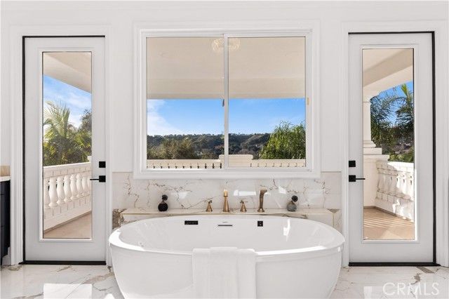 9 Rue Delacroix, Laguna Hills, CA 92679