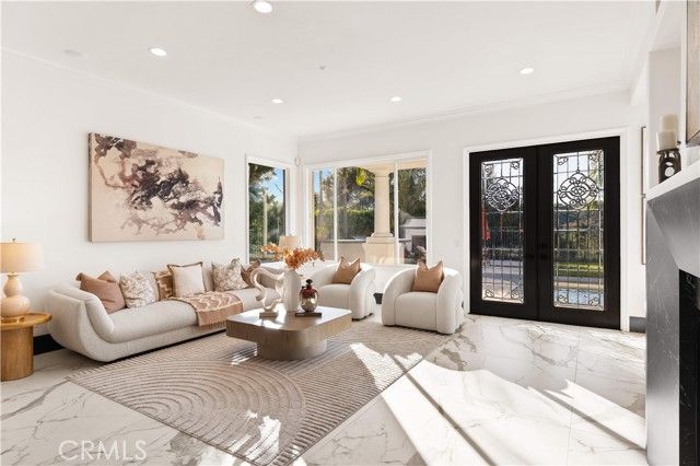 9 Rue Delacroix, Laguna Hills, CA 92679