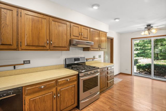 30W520 Arbor Lane, West Chicago, IL 60185