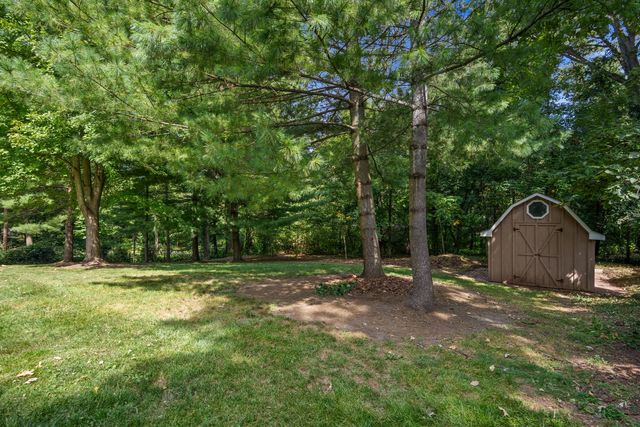 30W520 Arbor Lane, West Chicago, IL 60185