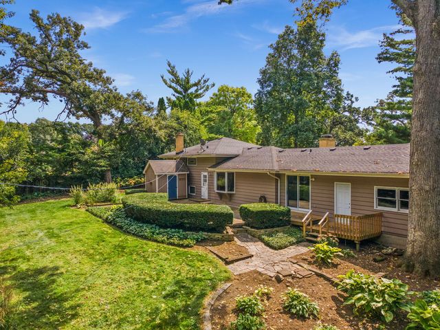 30W520 Arbor Lane, West Chicago, IL 60185