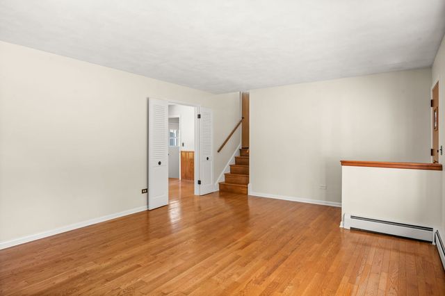 30W520 Arbor Lane, West Chicago, IL 60185
