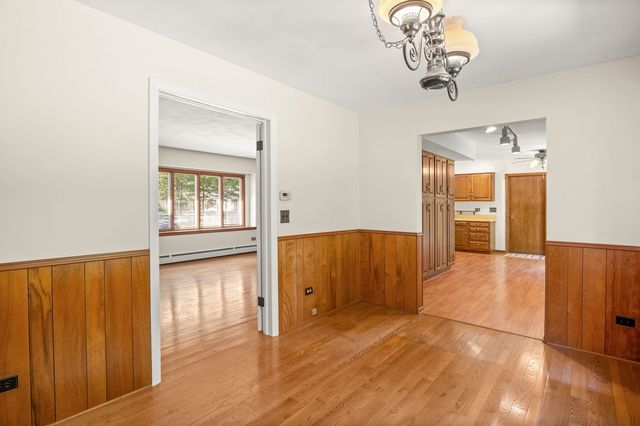 30W520 Arbor Lane, West Chicago, IL 60185