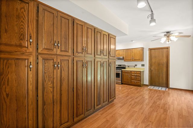 30W520 Arbor Lane, West Chicago, IL 60185