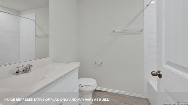 305 COTTONMOUTH LANE, Seguin, TX 78155