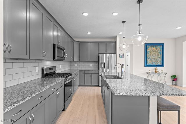 8924 Leatherleaf Drive, Columbia Station, OH 44028