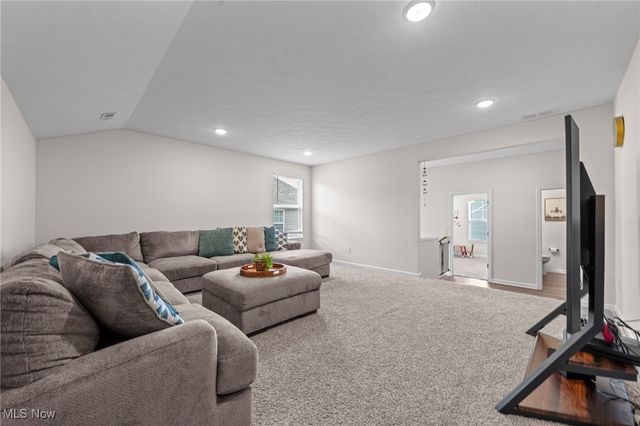 8924 Leatherleaf Drive, Columbia Station, OH 44028