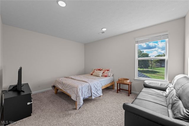 8924 Leatherleaf Drive, Columbia Station, OH 44028