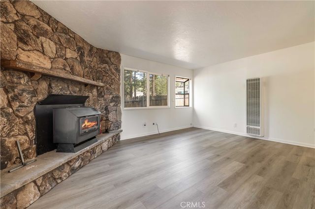 1044 E Country Club Boulevard, Big Bear City, CA 92314