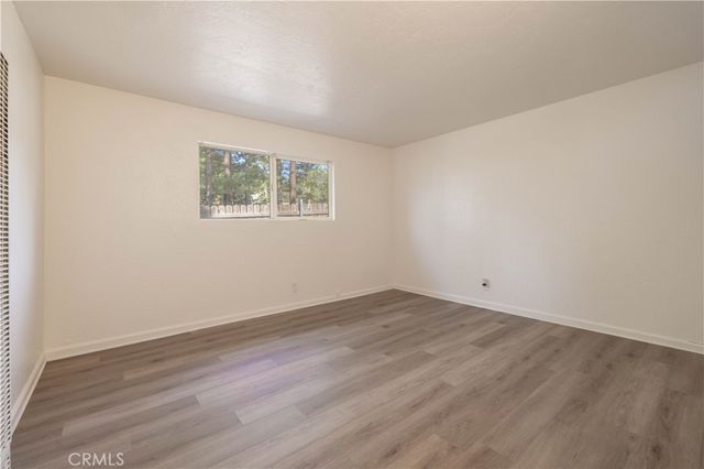 1044 E Country Club Boulevard, Big Bear City, CA 92314