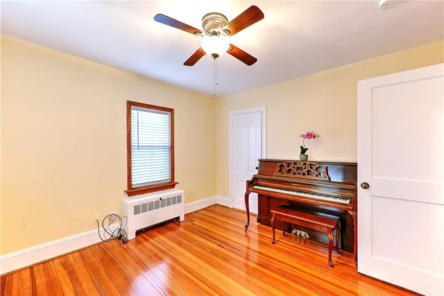 509 Middle Highway, Barrington, RI 02806