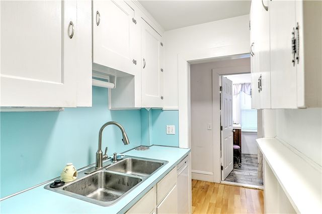 509 Middle Highway, Barrington, RI 02806