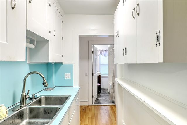 509 Middle Highway, Barrington, RI 02806