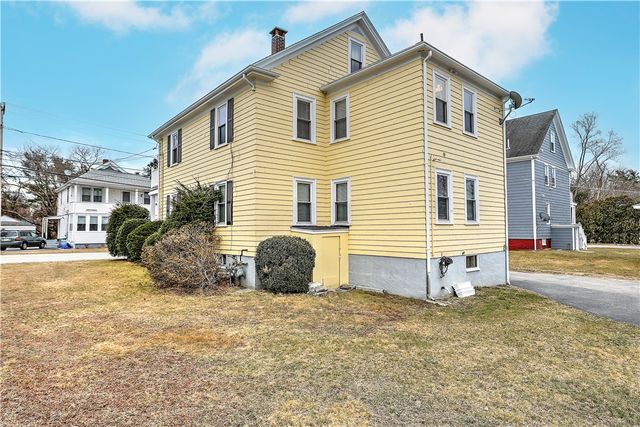 509 Middle Highway, Barrington, RI 02806