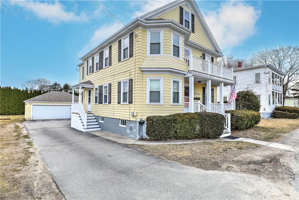 509 Middle Highway, Barrington, RI 02806