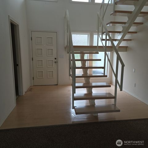 2417 Greenhaven Place NW, Bremerton, WA 98312